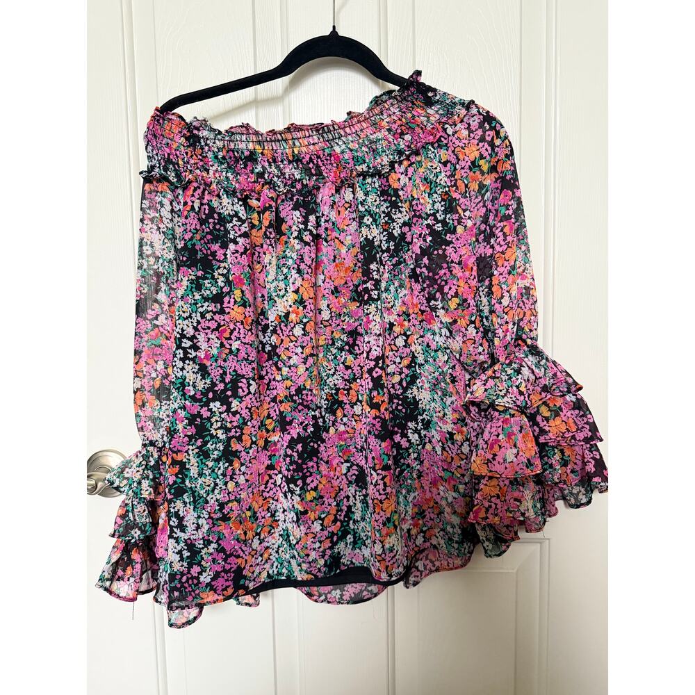 CeCe Floral Smocked Ruffle Blouse – Women’s Medium